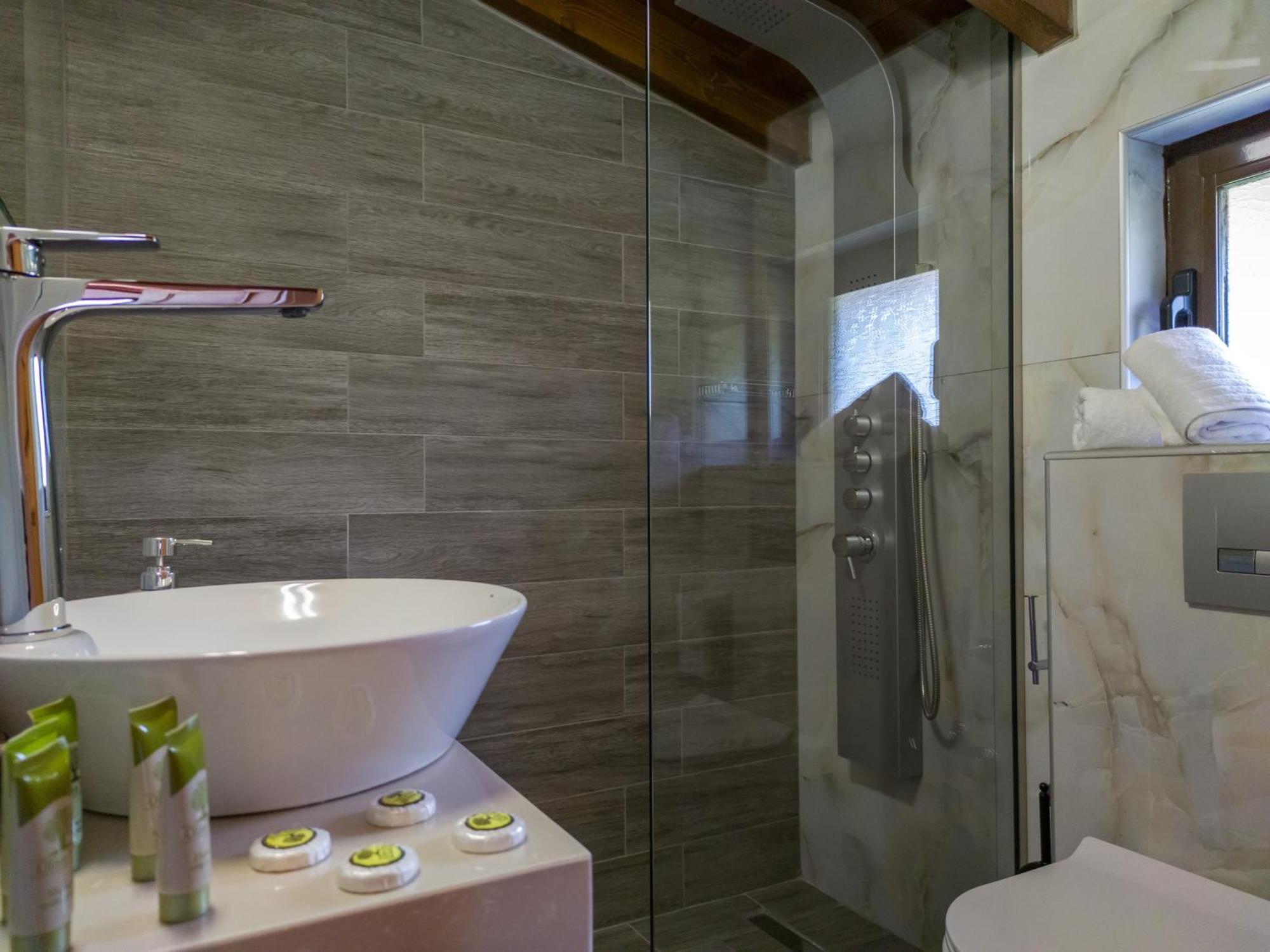 Kipo Paradiso Spa, Yoga & Gym Resort Kirianna Luaran gambar